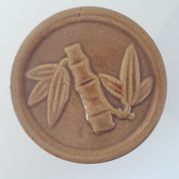 Embossed Pandas & Bamboo Canister W/ Lid Sheila Fournier Tan Glazed Ceramic VTG - Picture 2 of 12